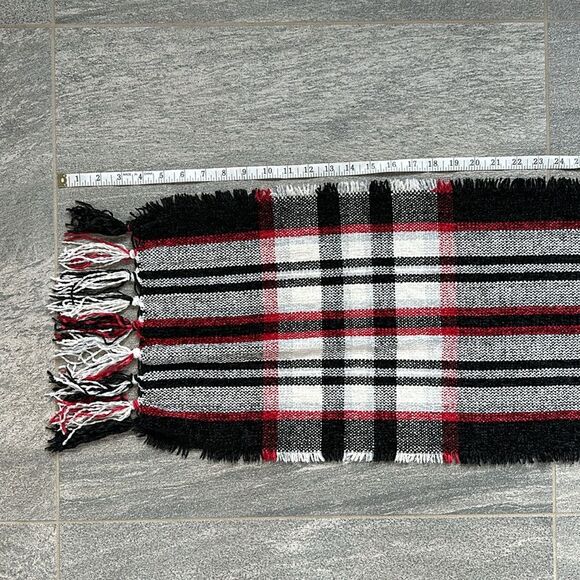 NWT Macy's x Style & Co Ultra-soft Fringe Scarf Black Red White Plaid Stripes - Picture 2 of 11